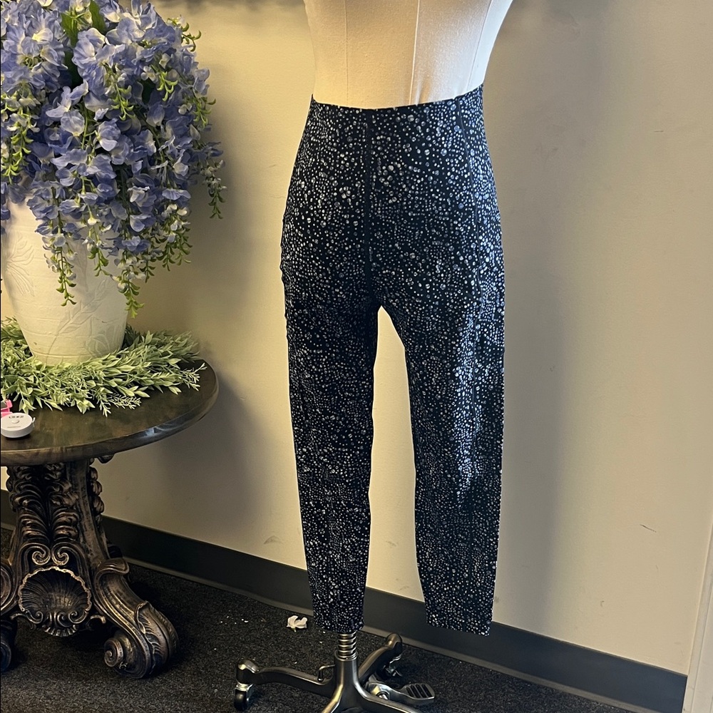 Sweaty Betty 7/8 power Black and White Patterned Cropped Pants